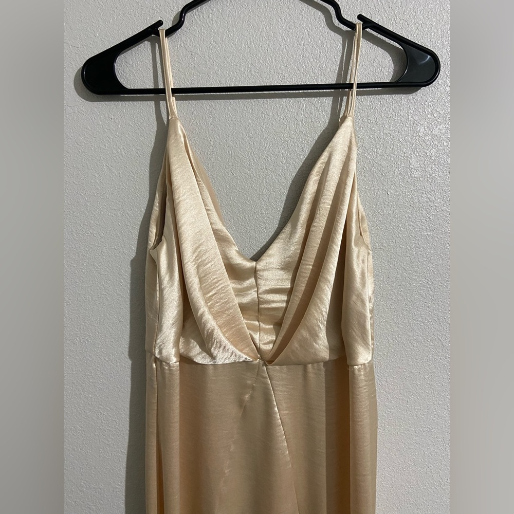 Formal Dress - Picture 3 of 5